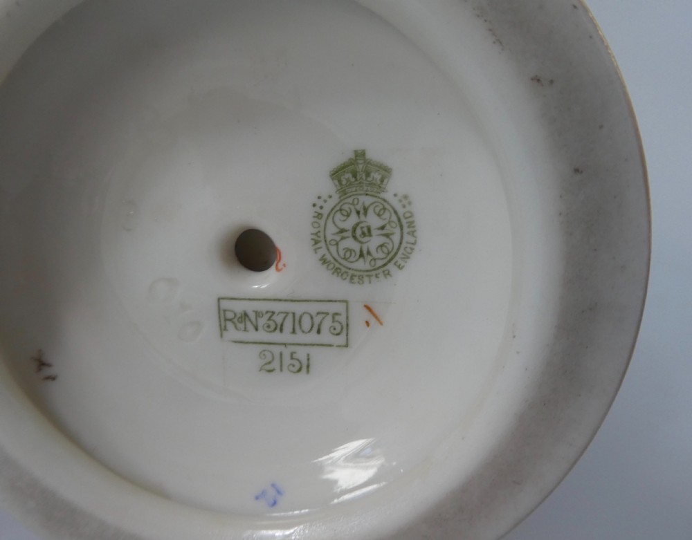 Royal Worcester porcelain vase. Thistles. Dated 1901. View XII