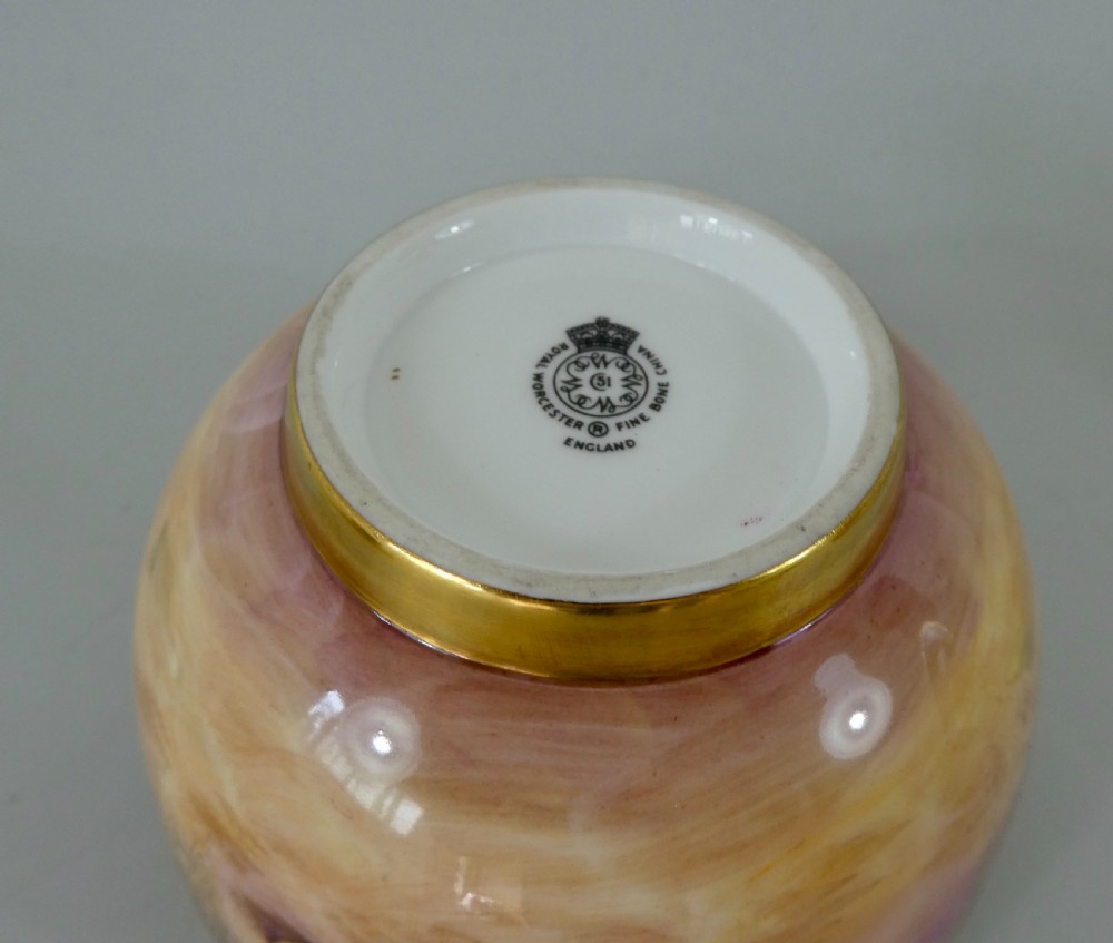 Royal Worcester sugar bowl, Signed R. Lewis View X