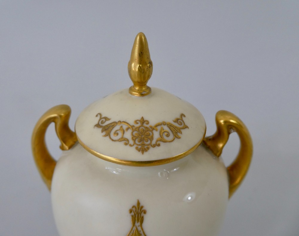 Royal Worcester vase & cover. William Bee, dated 1922. View IV