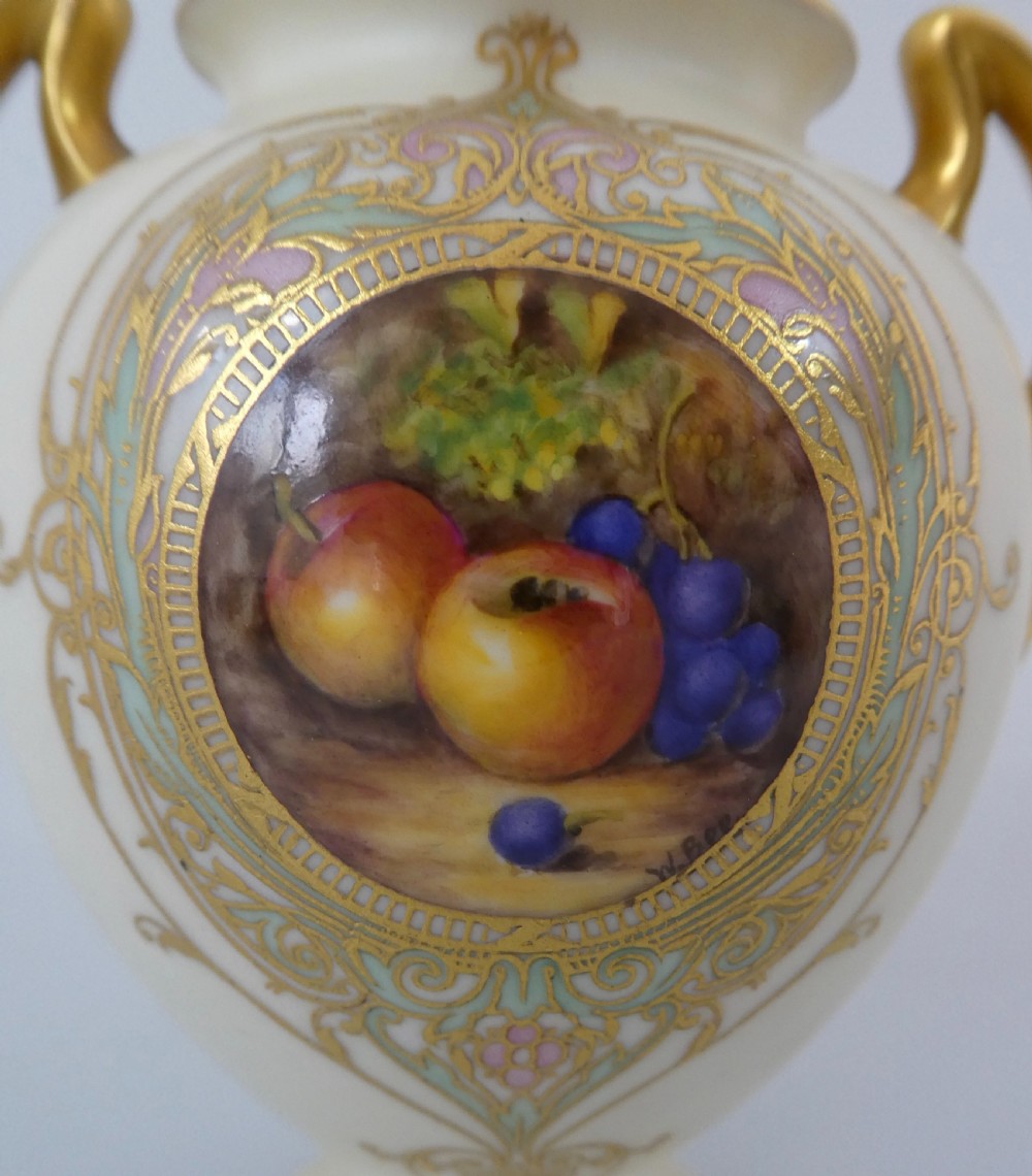 Royal Worcester vase & cover. William Bee, dated 1922. View V
