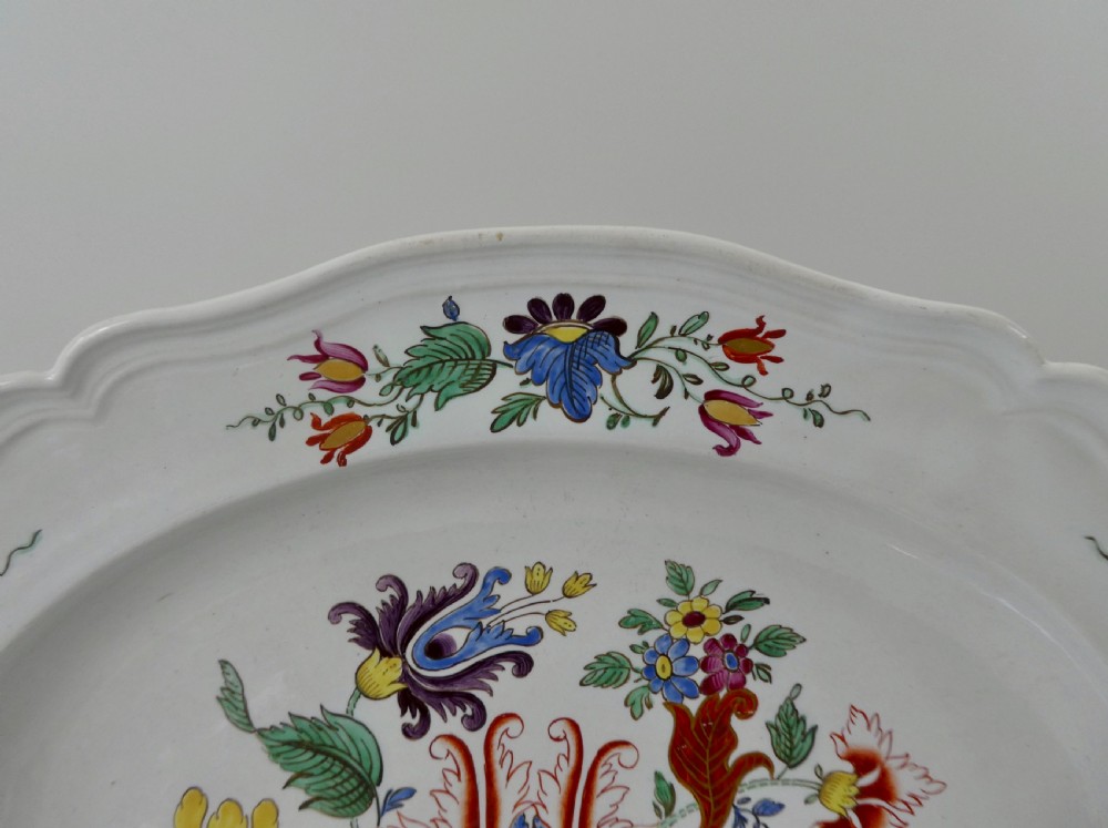 Doccia porcelain tureen, cover and stand, c. 1770. View IV