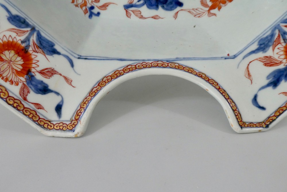 Chinese Imari, ‘Barbers’ bowl, c. 1720. In perfect condition. View III