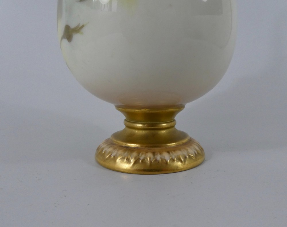 Royal Worcester porcelain ewer, Roses, dated 1919. View X