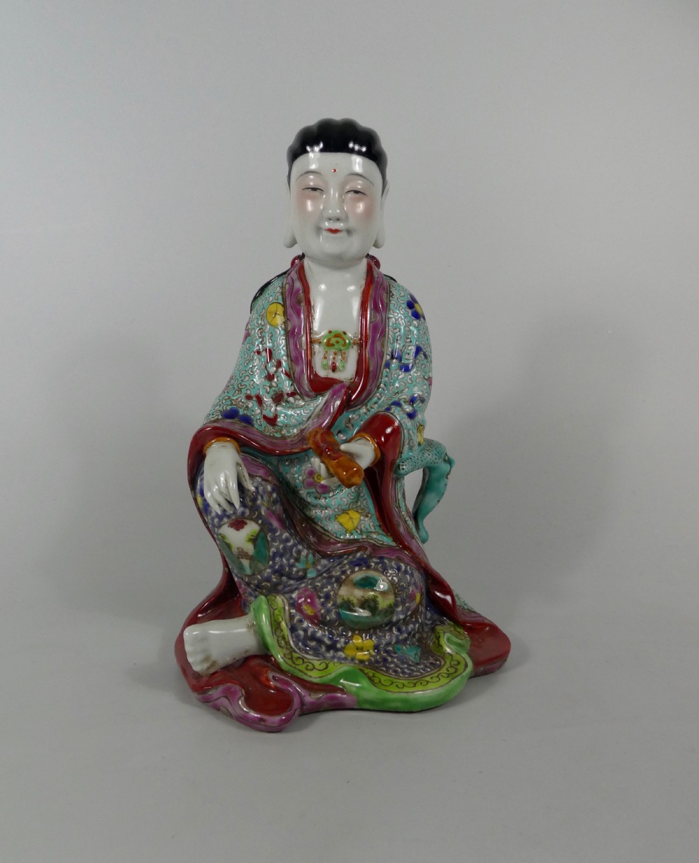 Chinese porcelain figure. Guanyin, Republic Period.