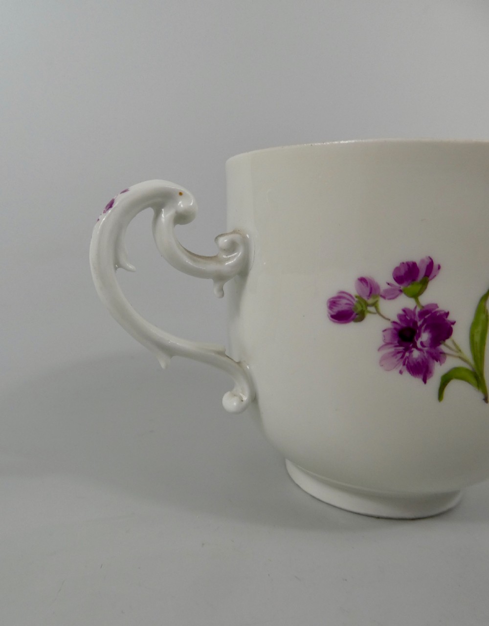 Meissen porcelain cup and saucer, c.1740. View X