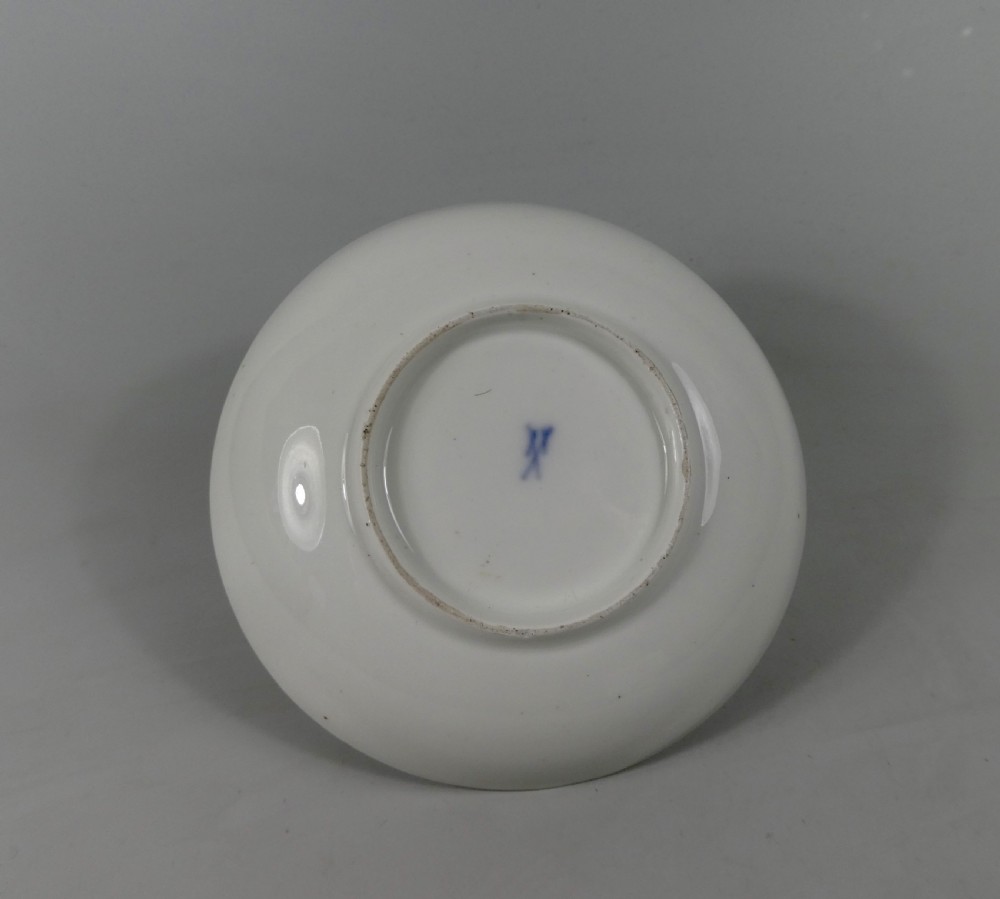 Meissen porcelain cup and saucer, c.1740. View XIV