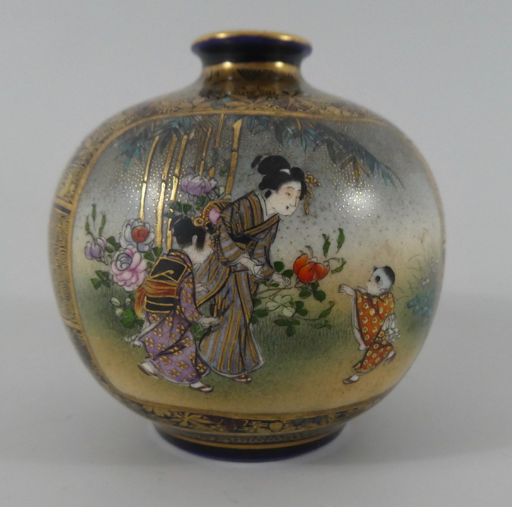 Satsuma pottery vase. Kinkozan, c. 1900. Meiji Period. View VIII