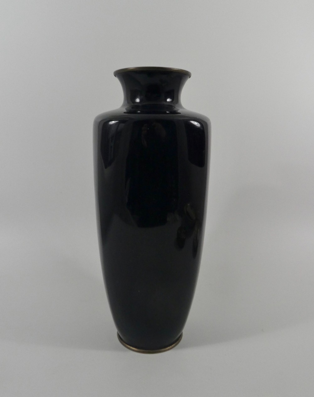 Japanese cloisonne Vase, c. 1900, Meiji Period. View VI