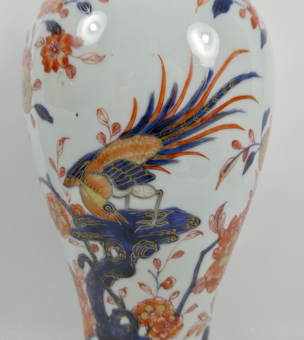 Chinese porcelain garniture of vases, c. 1720. Kangxi Period. View IV