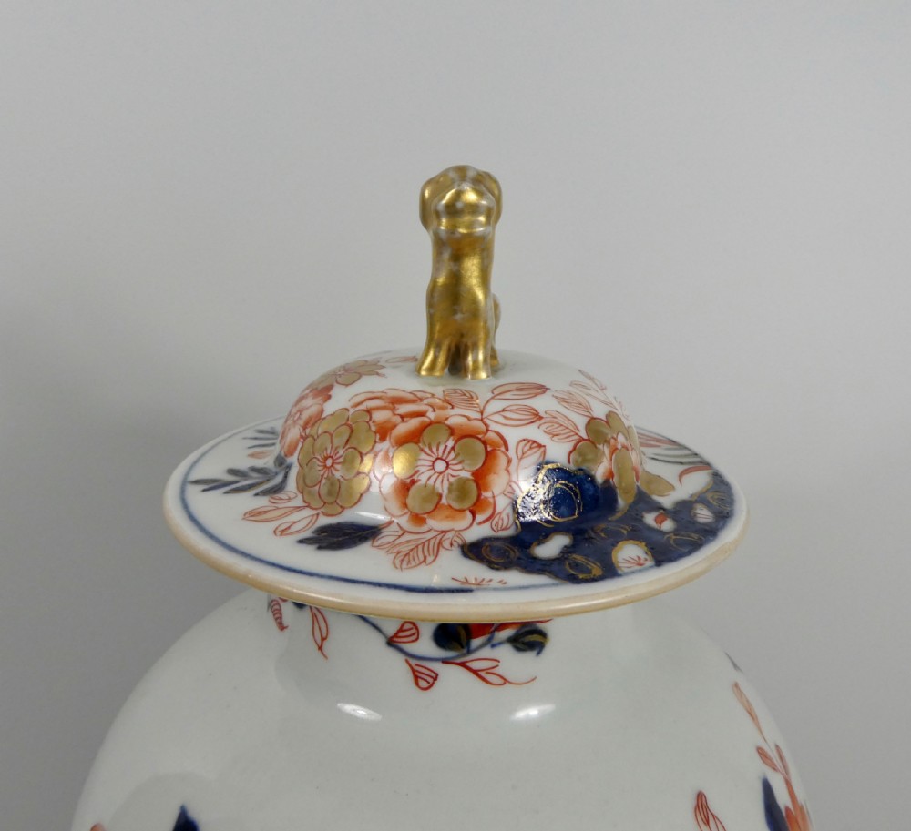 Chinese porcelain garniture of vases, c. 1720. Kangxi Period. View VI