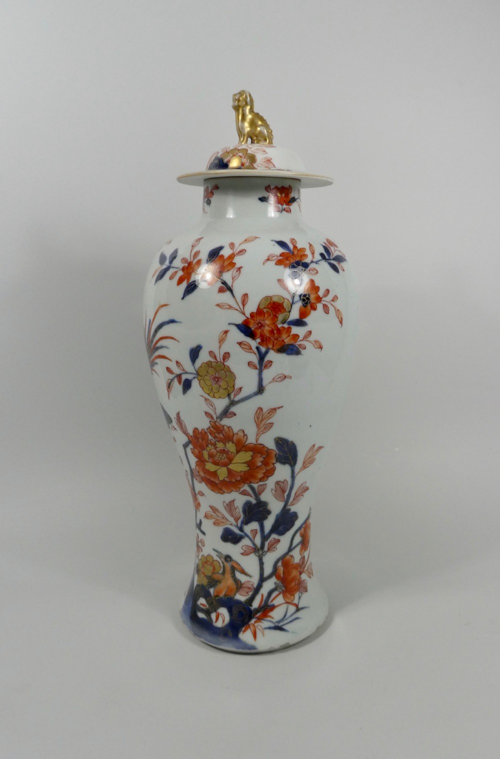 Chinese porcelain garniture of vases, c. 1720. Kangxi Period. View X