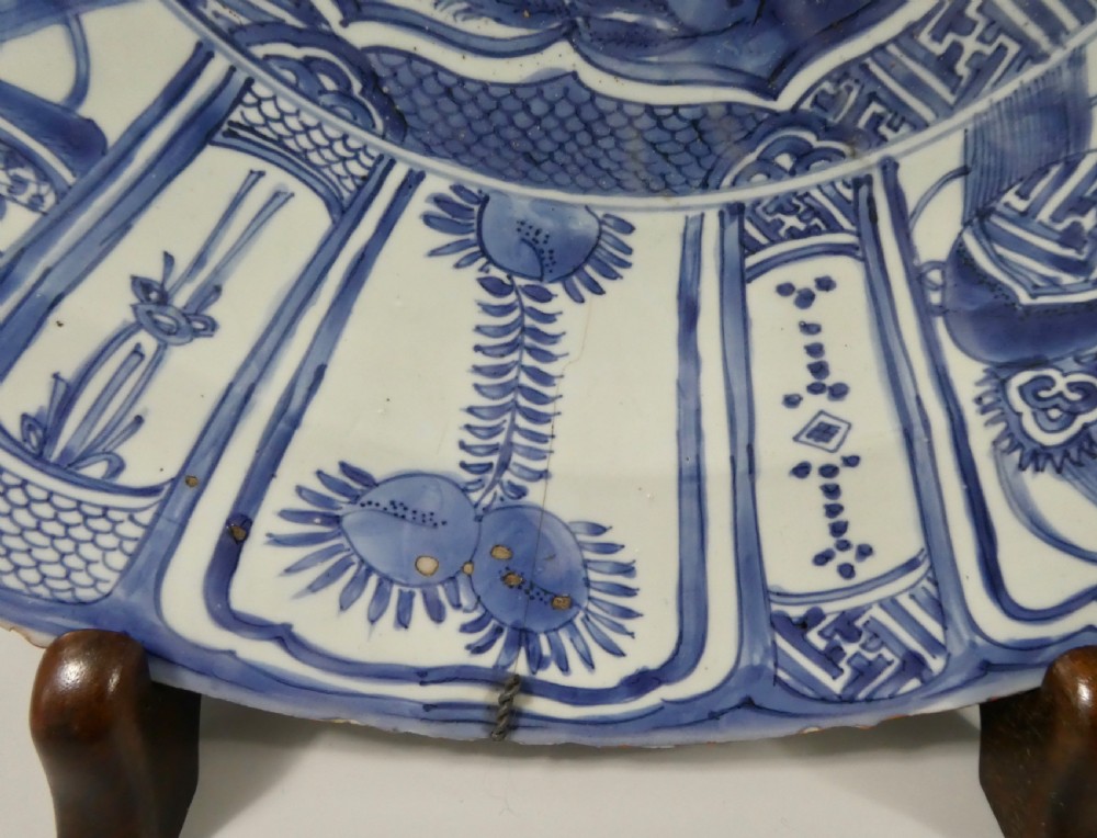 Chinese ‘Kraak’ porcelain charger. Wanli Period (1573-1619). Late Ming. View IV