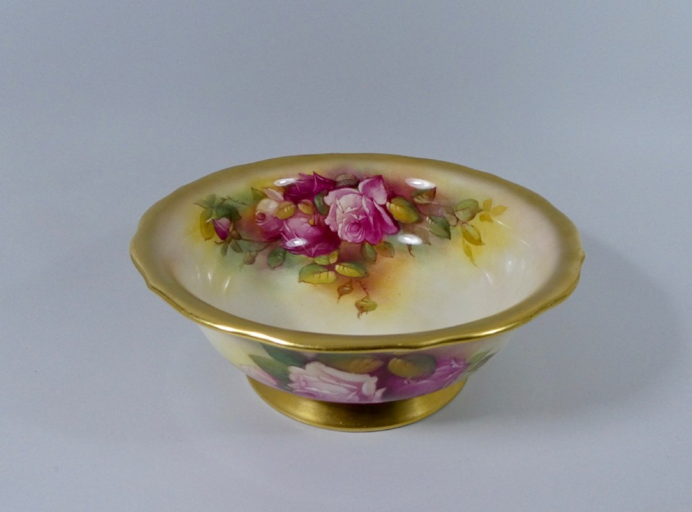 Royal Worcester porcelain bowl, Rose, by Mildred Hunt, dated 1939. View IV