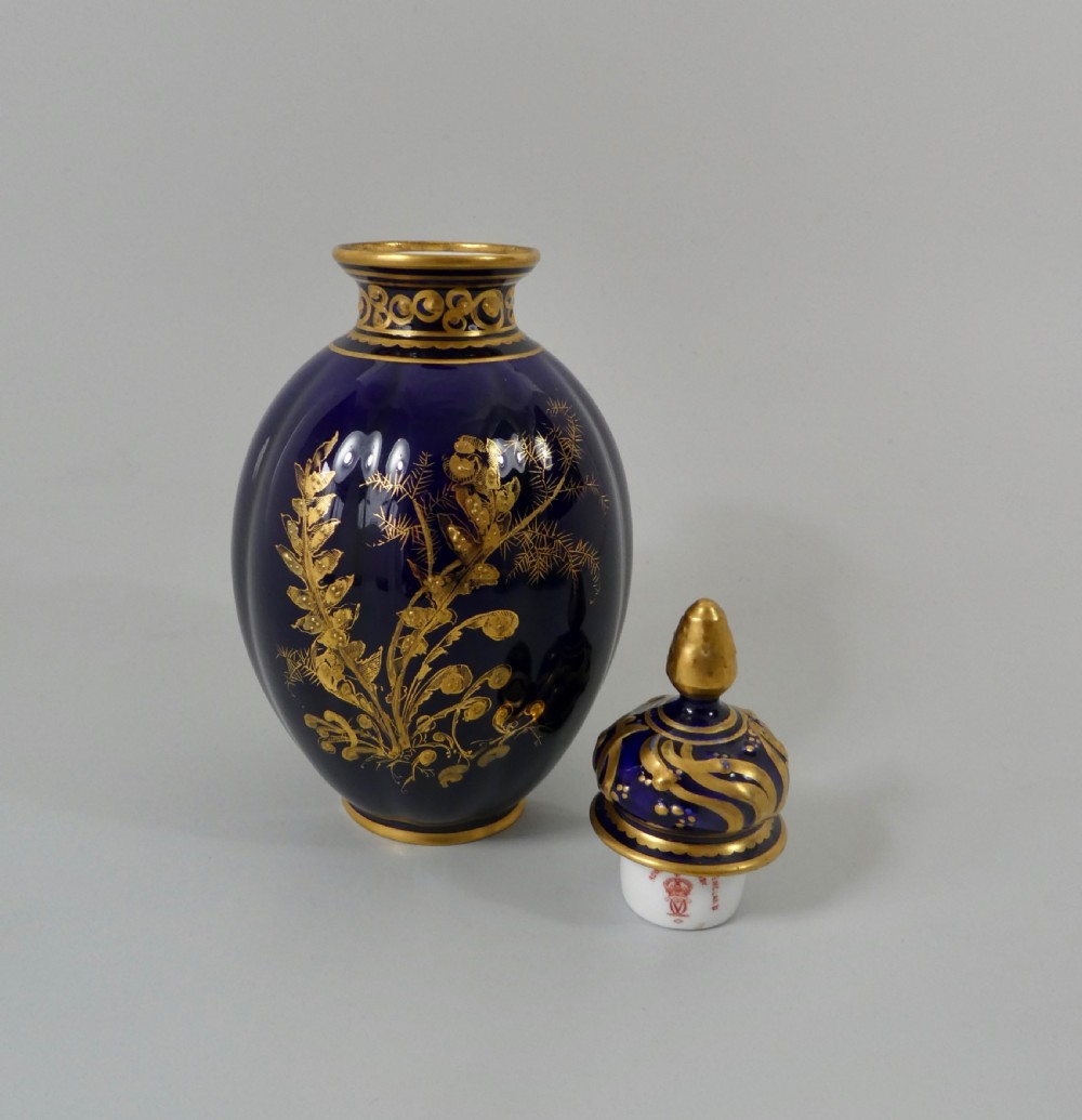 Royal Crown Derby porcelain vase & cover, dated 1909. View VI