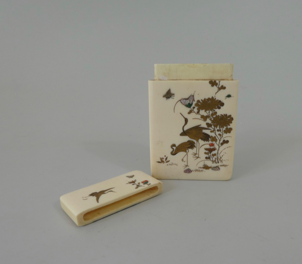 Japanese Shibayama card case, signed. c. 1890. Meiji Period. View VIII