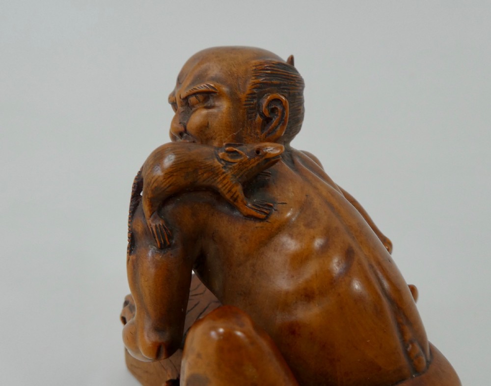 Japanese boxwood okimono ‘The Rat Catcher’. Meiji Period. View VI