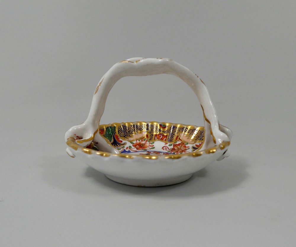 Spode porcelain miniature basket, Imari pattern, c. 1810. View II
