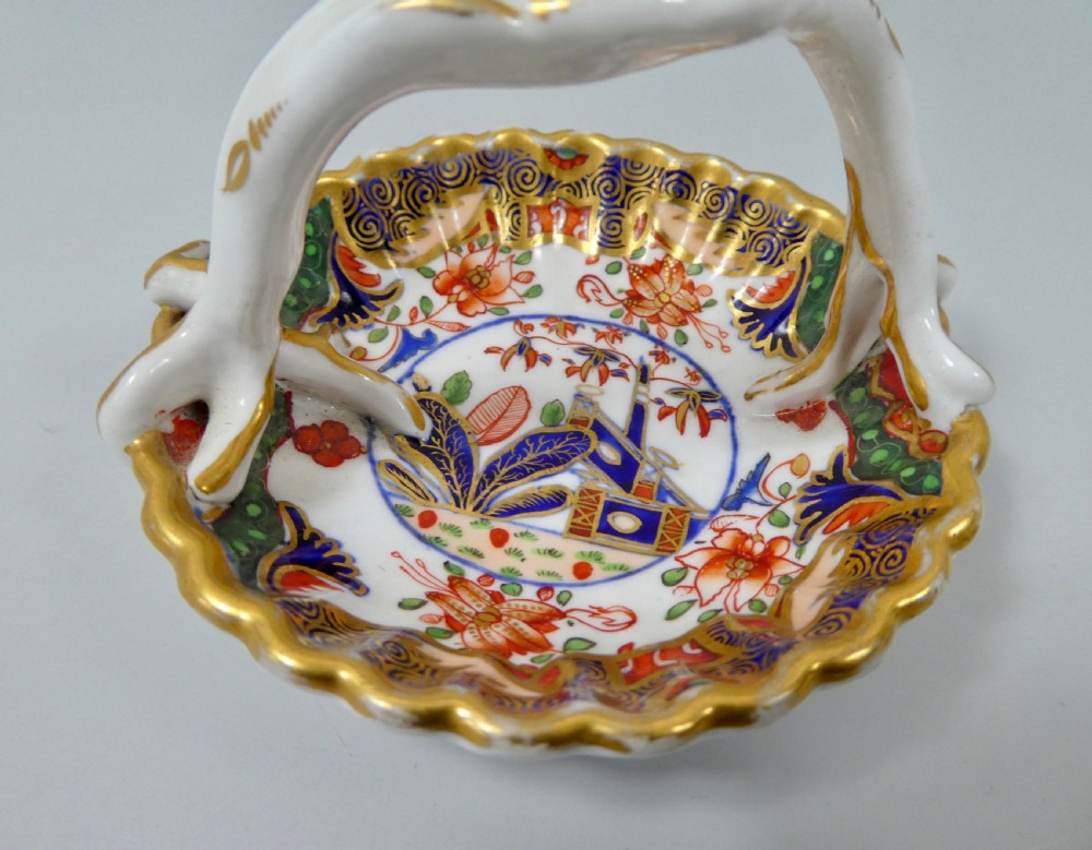 Spode porcelain miniature basket, Imari pattern, c. 1810. View IV