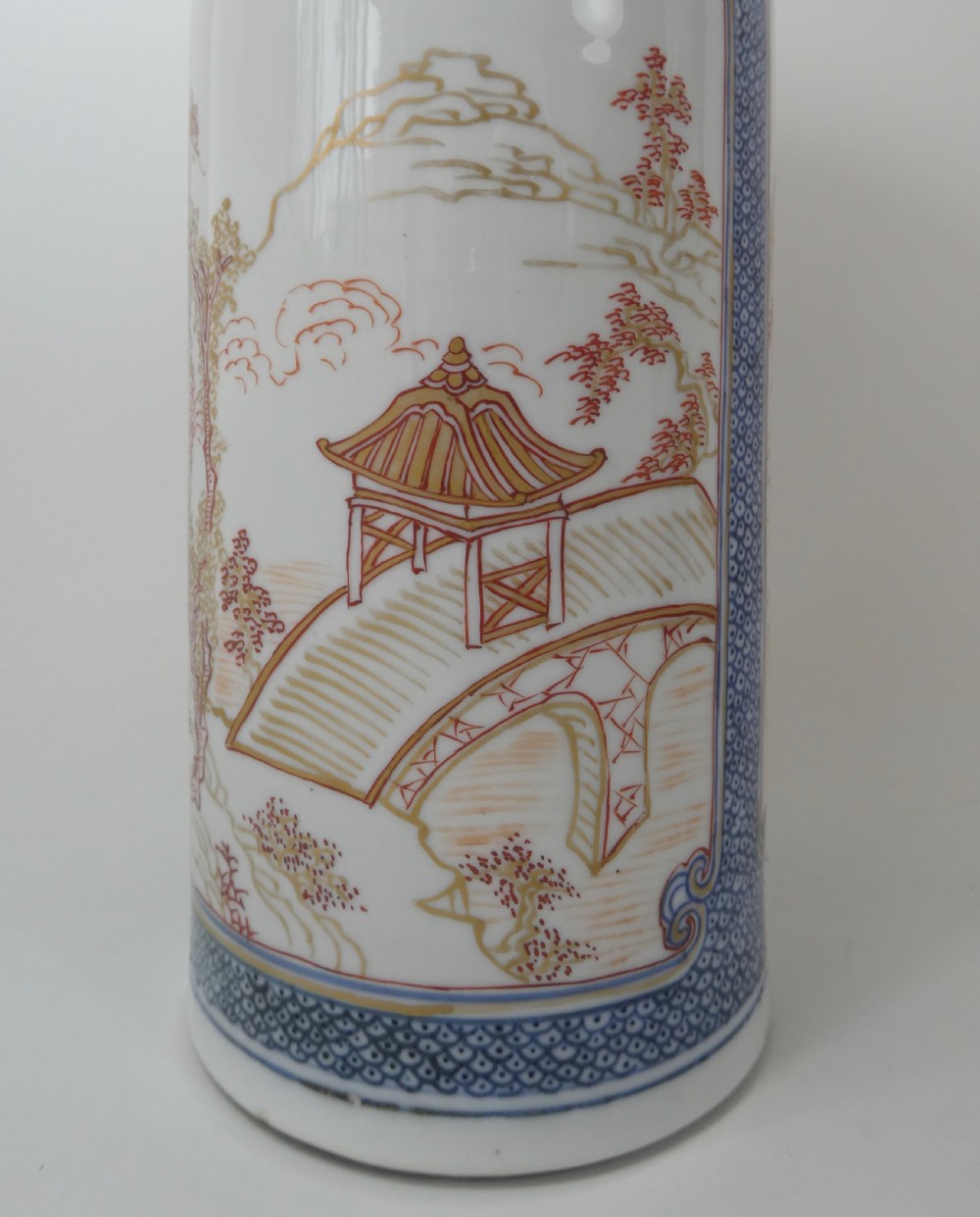 Pair Chinese ‘Rouge de Fer’ vases, c.1700. Kangxi Period. View III
