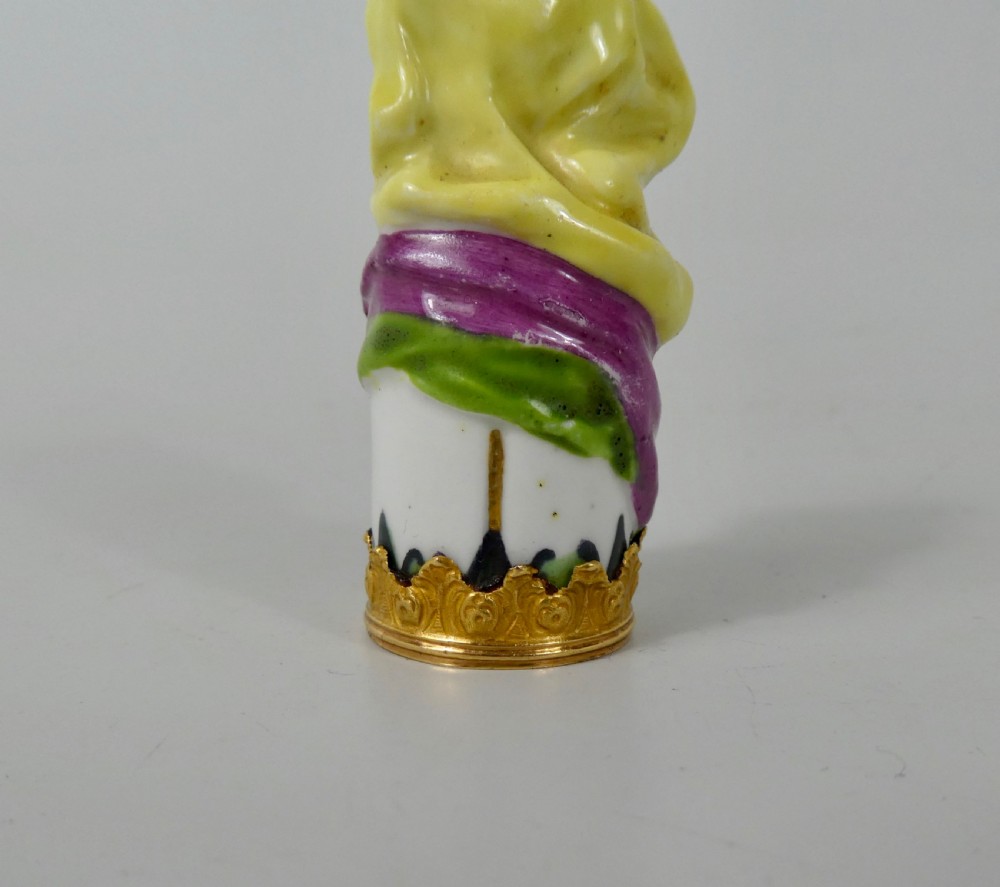Meissen gold mounted cane handle, c.1740. View VIII