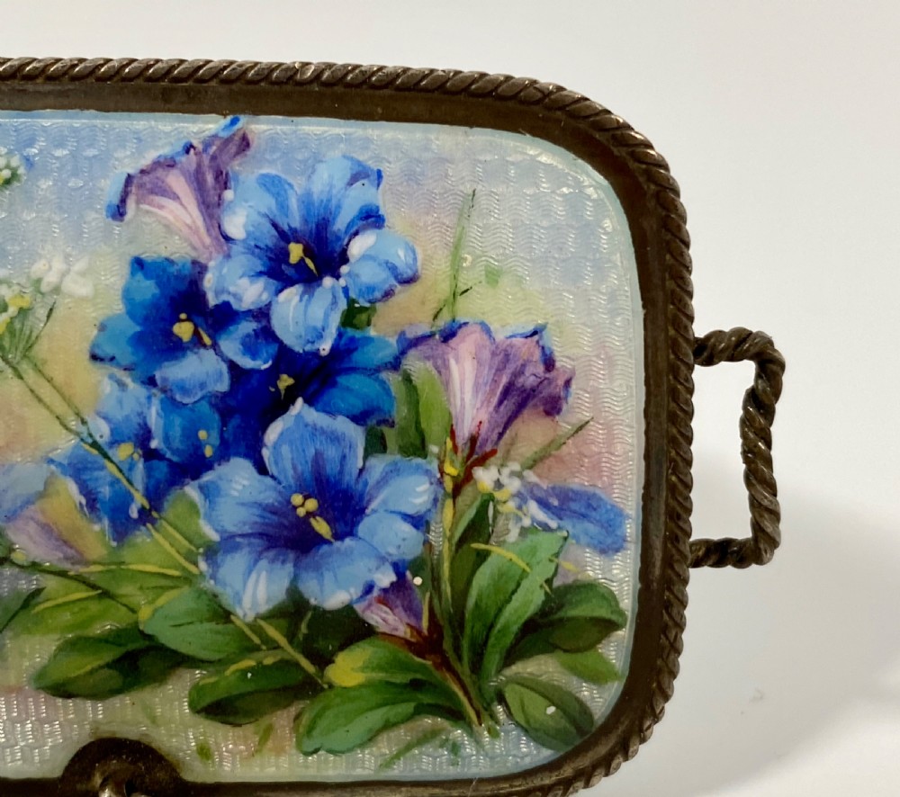 Silver & enamel box, Cohen & Charles, dated 1911. View VI