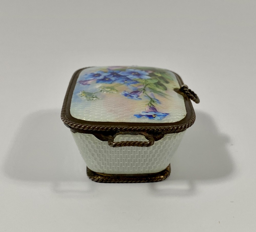 Silver & enamel box, Cohen & Charles, dated 1911. View X