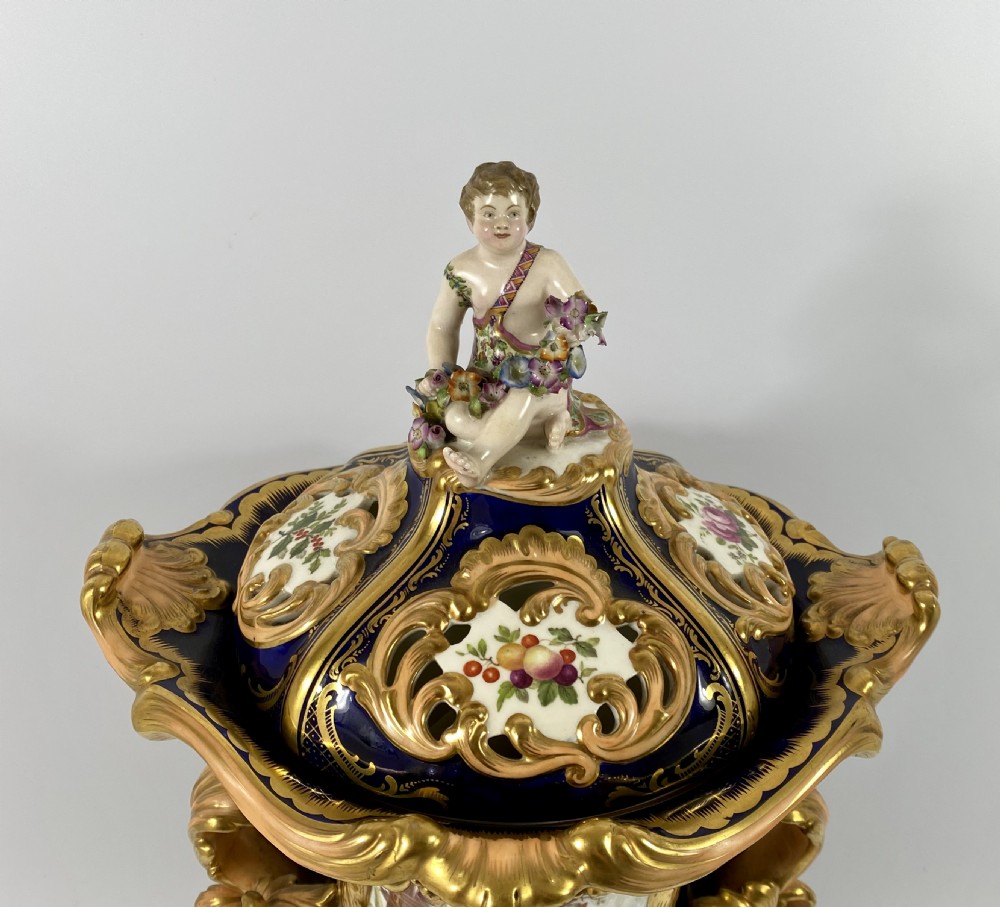 Fine pair Minton porcelain vases & covers, c. 1830. View IV