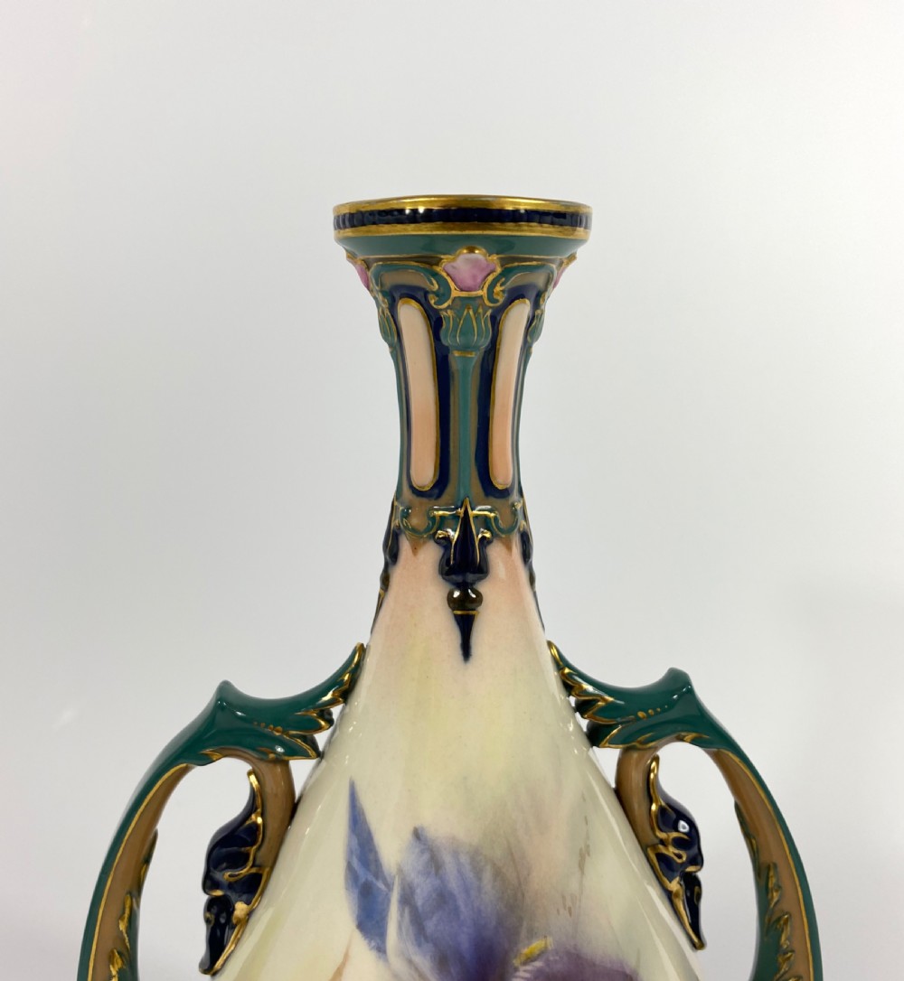 Hadley’s Worcester porcelain vase, c. 1900. View V