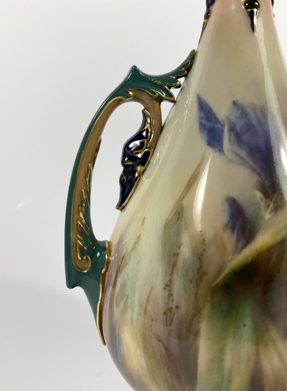 Hadley’s Worcester porcelain vase, c. 1900. View VI