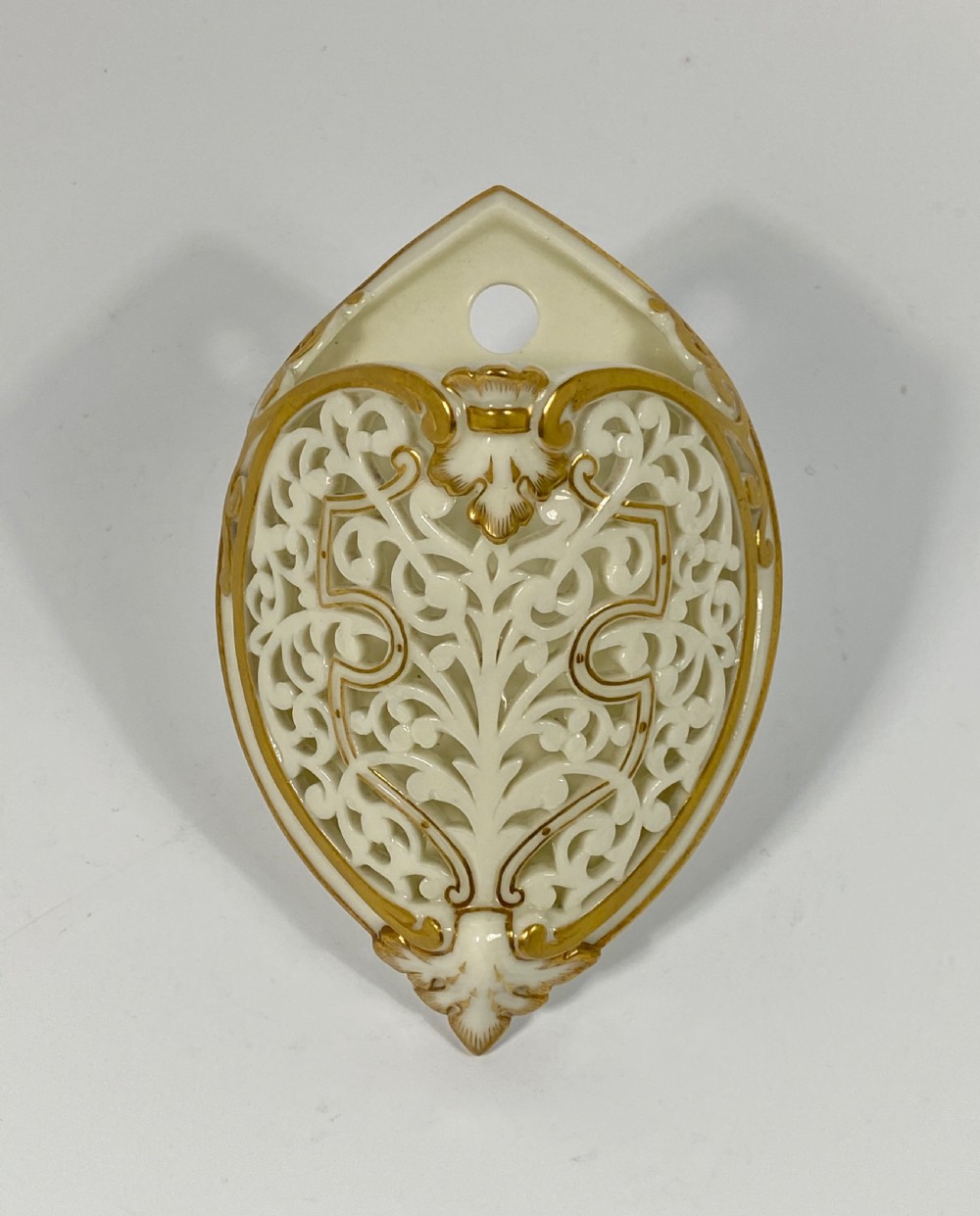 Graingers Worcester reticulated wall pocket, c. 1890.