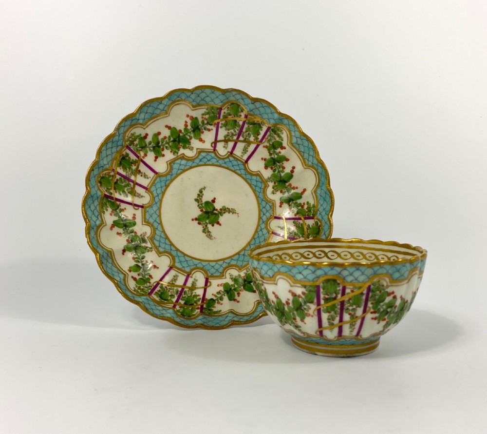 Worcester ‘Hop Trellis’ teabowl & saucer, c. 1770.