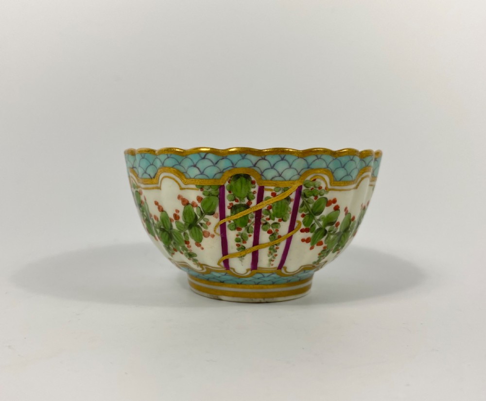 Worcester ‘Hop Trellis’ teabowl & saucer, c. 1770. View VI