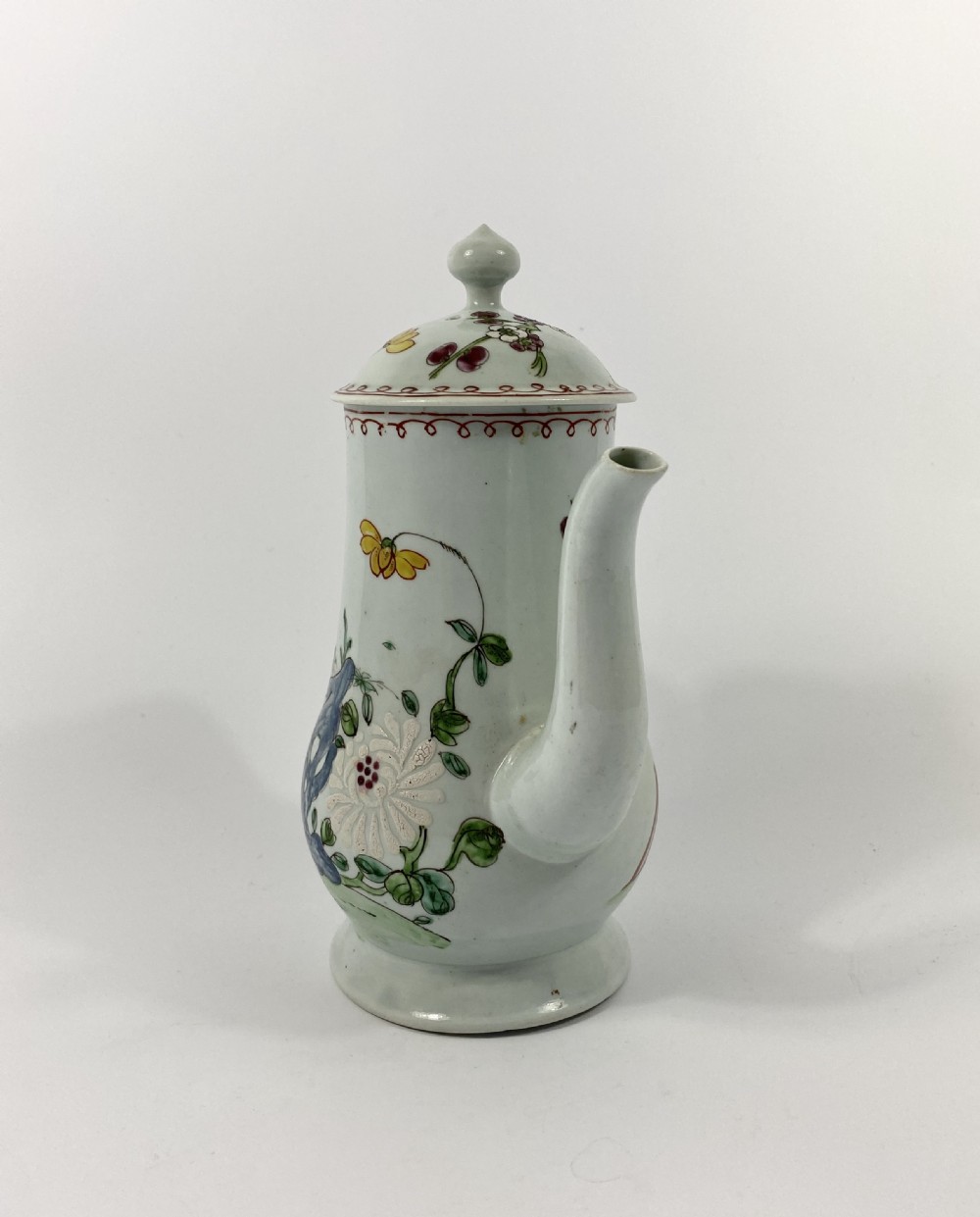 Richard Chaffers, Liverpool porcelain coffee pot and cover, c. 1758. View II