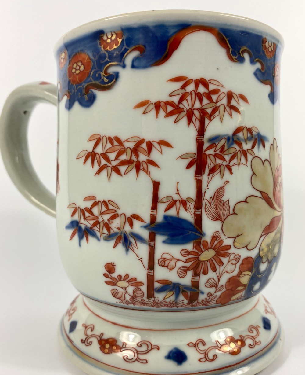 Chinese Imari mug of large size, c. 1720. Kangxi Period. View VI