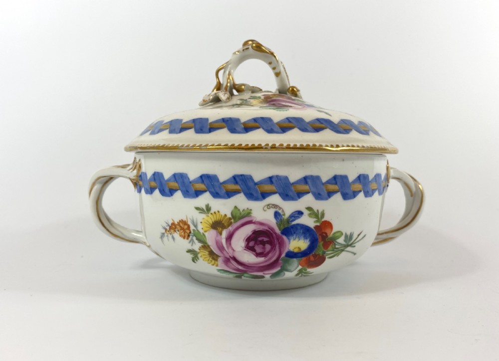 Pair Meissen porcelain ecuelle, covers, and stands. Marcollini Period, c. 1790. View VI