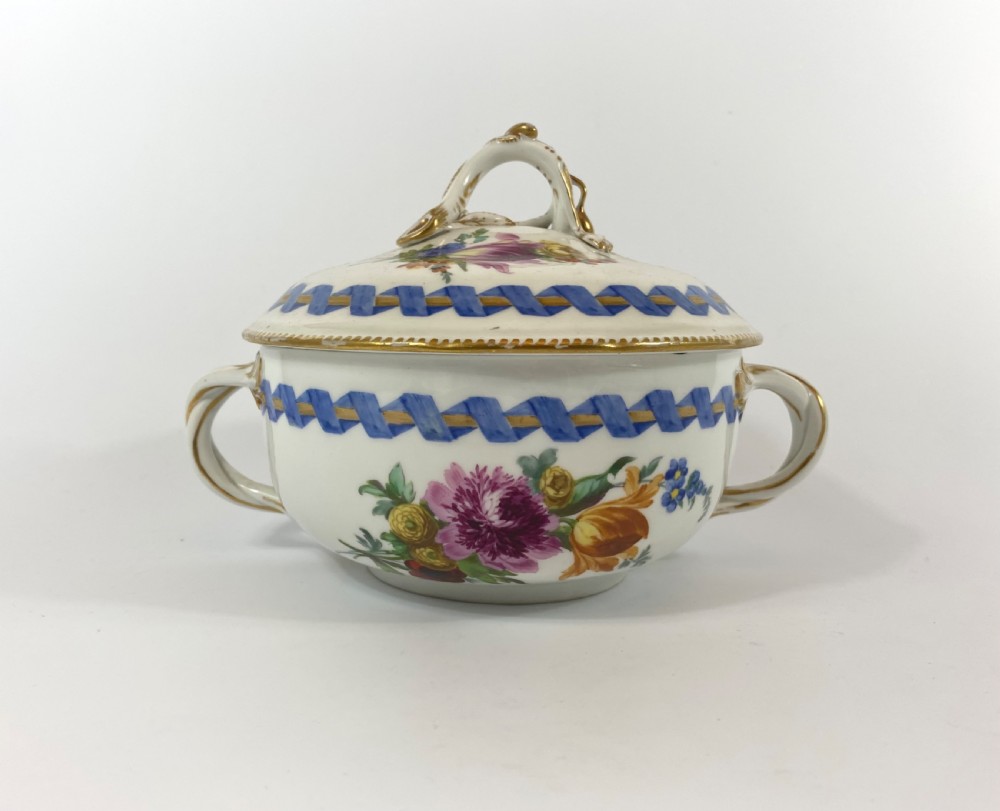 Pair Meissen porcelain ecuelle, covers, and stands. Marcollini Period, c. 1790. View VII