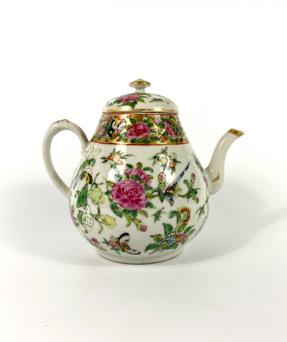 Chinese Cantonese teapot, c. 1870, Qing Dynasty. View V