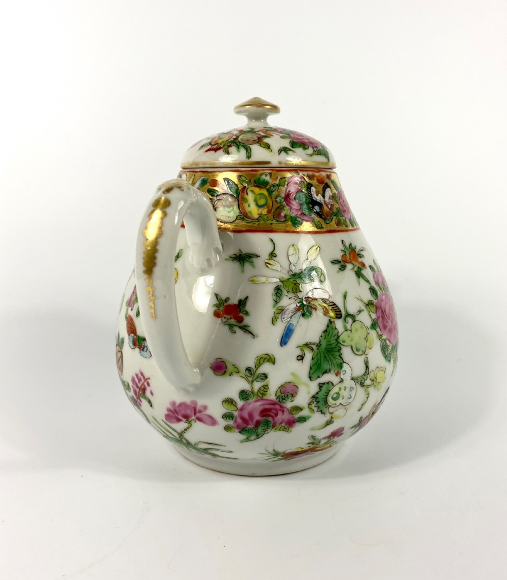 Chinese Cantonese teapot, c. 1870, Qing Dynasty. View VII