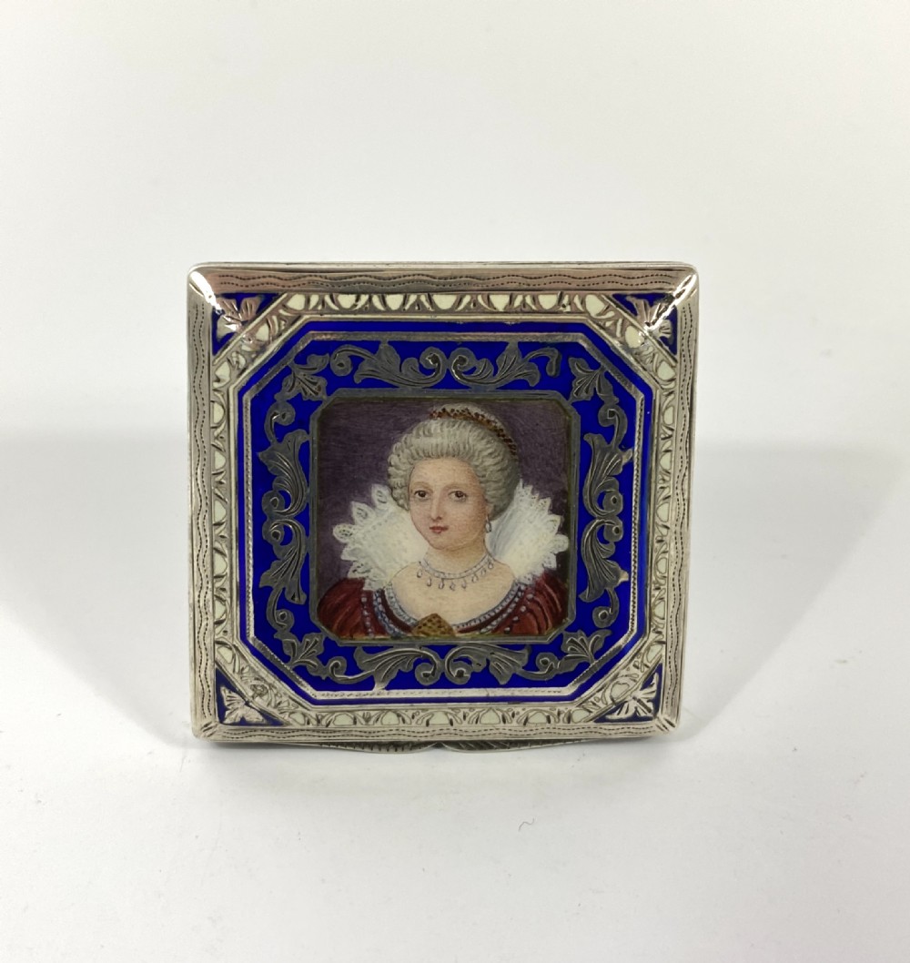 Silver and enamel compact, Italy, c. 1900.