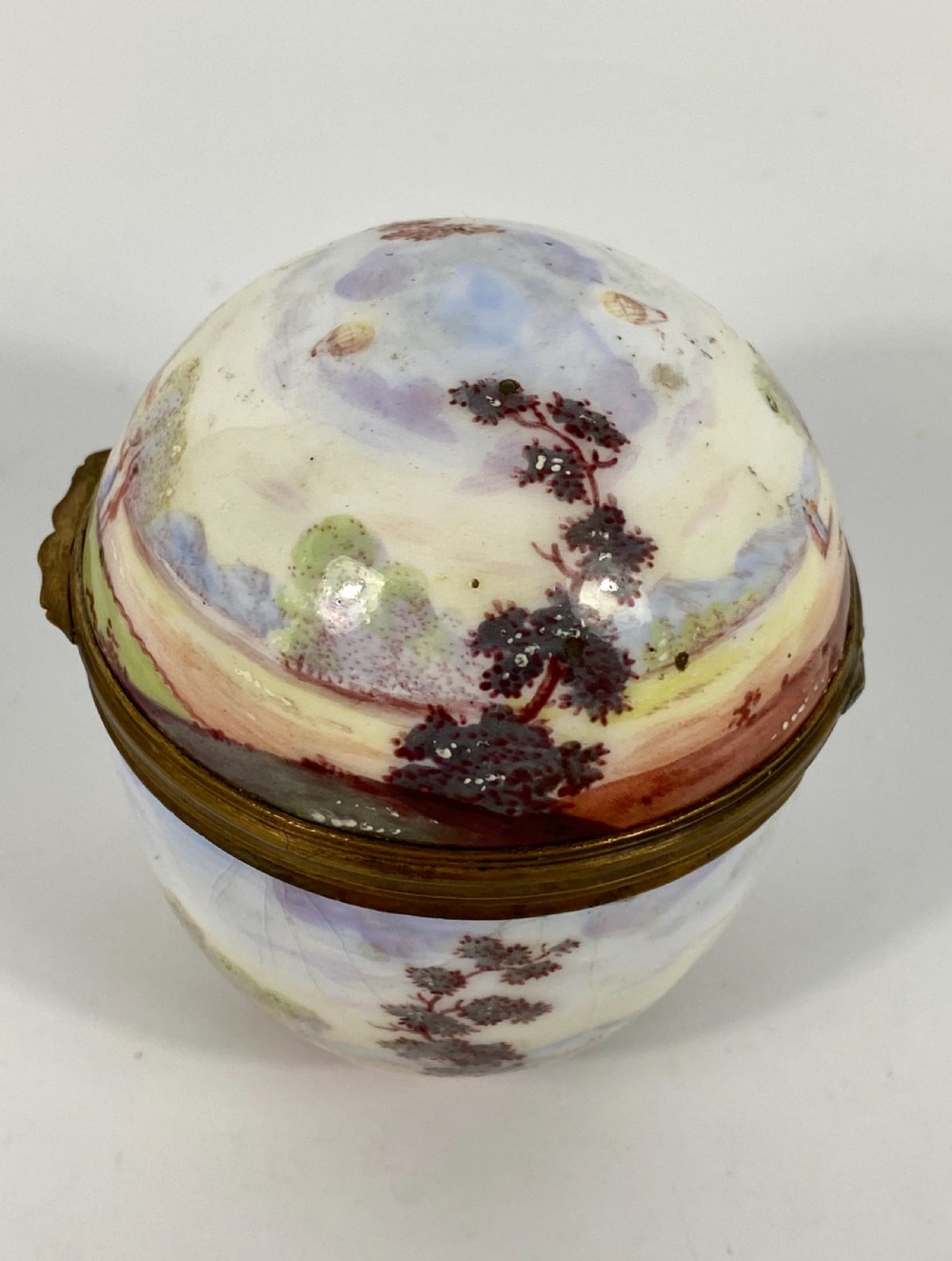 Viennese enamel Ballooning box & cover, c. 1890. View XI