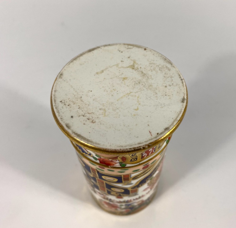Spode porcelain ‘Imari’ spill vase, c. 1810. View X