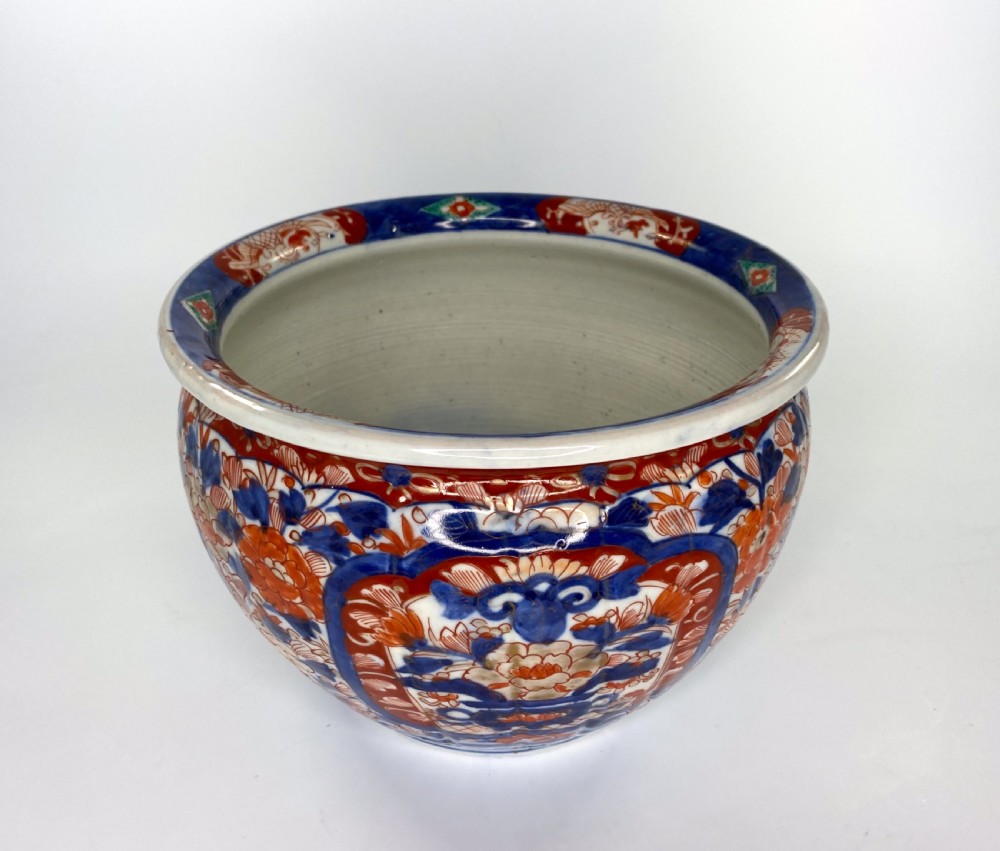 Japanese Imari porcelain jardiniere, c. 1890, Meiji Period. View II