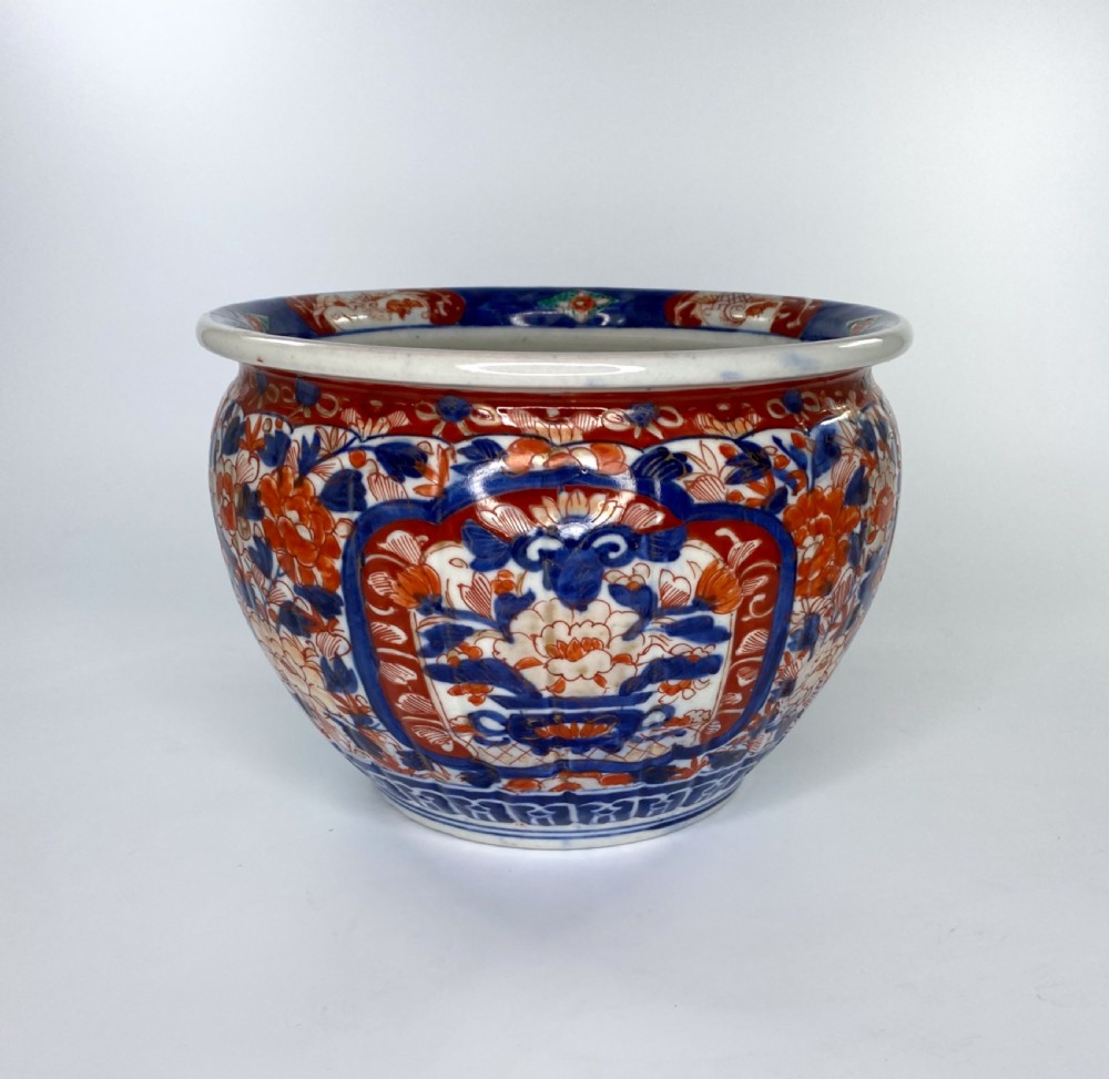 Japanese Imari porcelain jardiniere, c. 1890, Meiji Period. View V