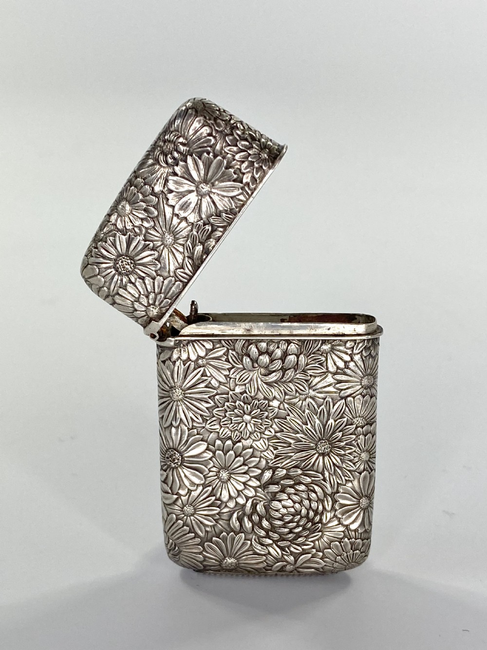 Japanese silver vesta, c. 1890. Meiji Period. View V