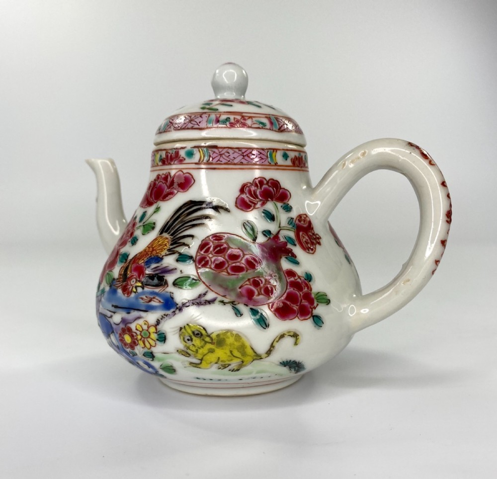 Chinese porcelain Cockerel teapot, c. 1740. View XIII