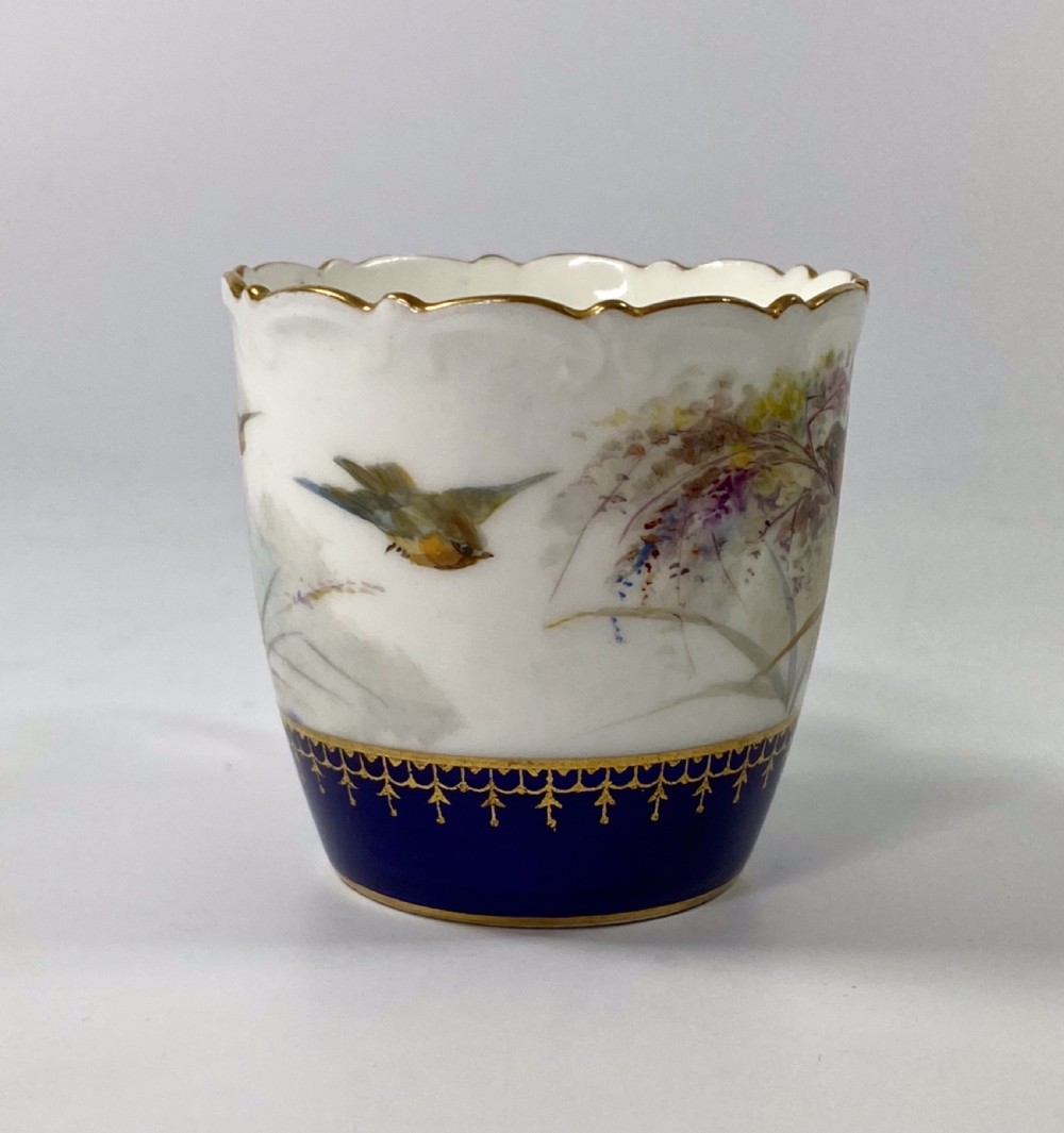 Royal China Works Worcester cup and saucer, dated 1902. View VIII