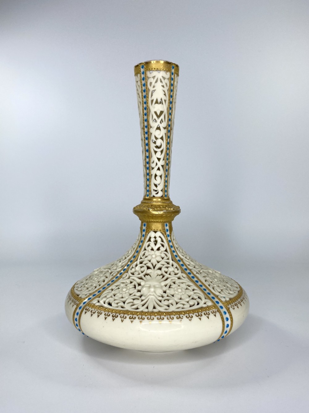 Royal China Works, Worcester porcelain vases, c. 1890. View II