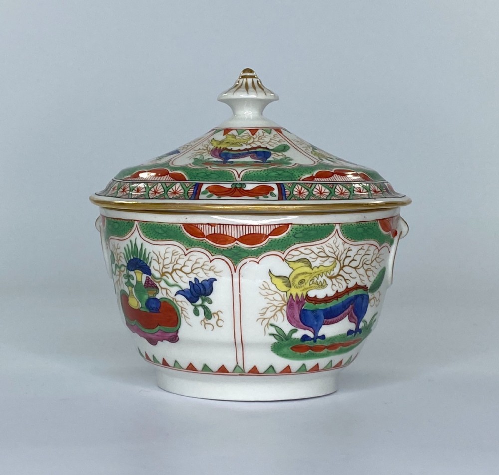 Worcester sucrier ‘Dragons in Compartments’, c. 1795. View IV