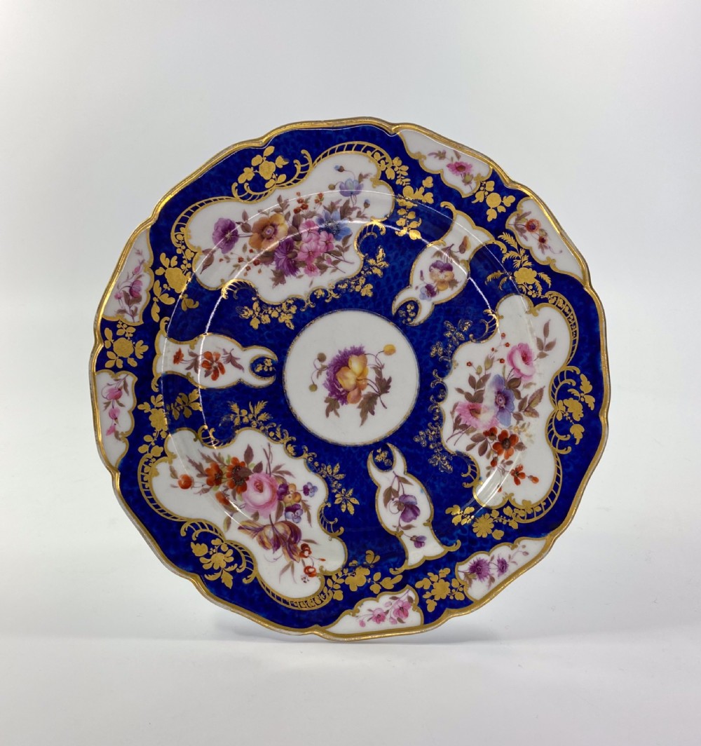 FBB Worcester ‘Blue Scale’ dish, c.1815.
