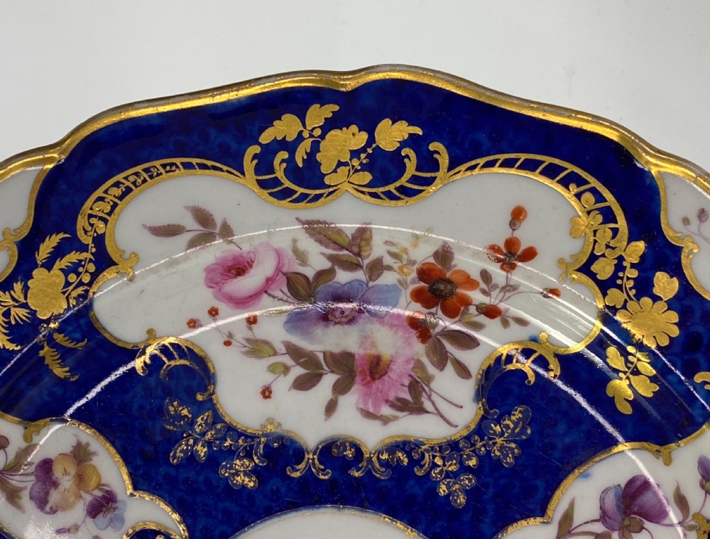 FBB Worcester ‘Blue Scale’ dish, c.1815. View III